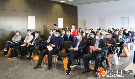赋能智慧物流 提升安全品质——2021中国叉车和移动机器人安全品质论坛在上海召开