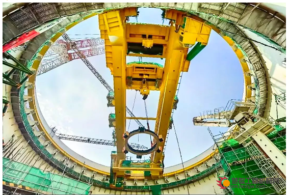 “硬科技”锻造新质生产力 | “华龙一号”核电环行起重机：核电巨人的“手臂”
