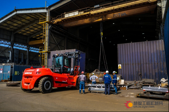 杭叉海外|杭叉X系列25吨内燃叉车应用于秘鲁钢铁厂