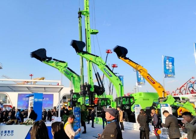 bauma CHINA从绿色到智能，领略太重挖掘机的多样风采