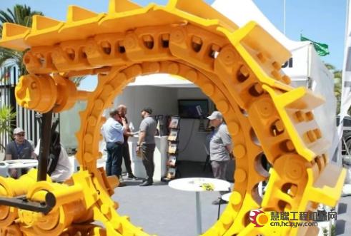 Batimatic 2025现场直击：山推携创新机械点燃展会热潮！