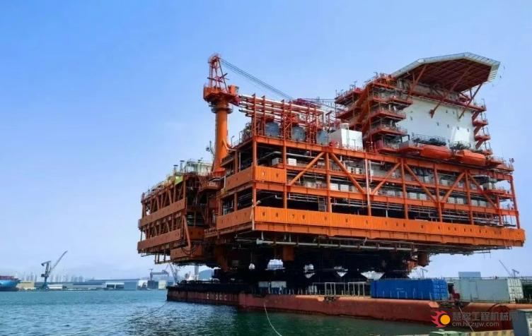我国首套5万吨级牵引装船设备成功应用 | 柳工欧维姆装备能力再攀新高峰