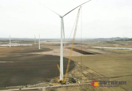 高空之巅，再铸荣光！徐工XLC18000M助力大型风电场首台185米风机成功吊装