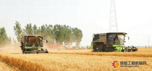 齐鲁麦收战正酣，中联重科“谷王”机手减损比武夺魁！