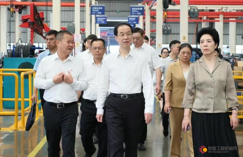 吉林省人大常委会党组书记、副主任高广滨调研山河智能
